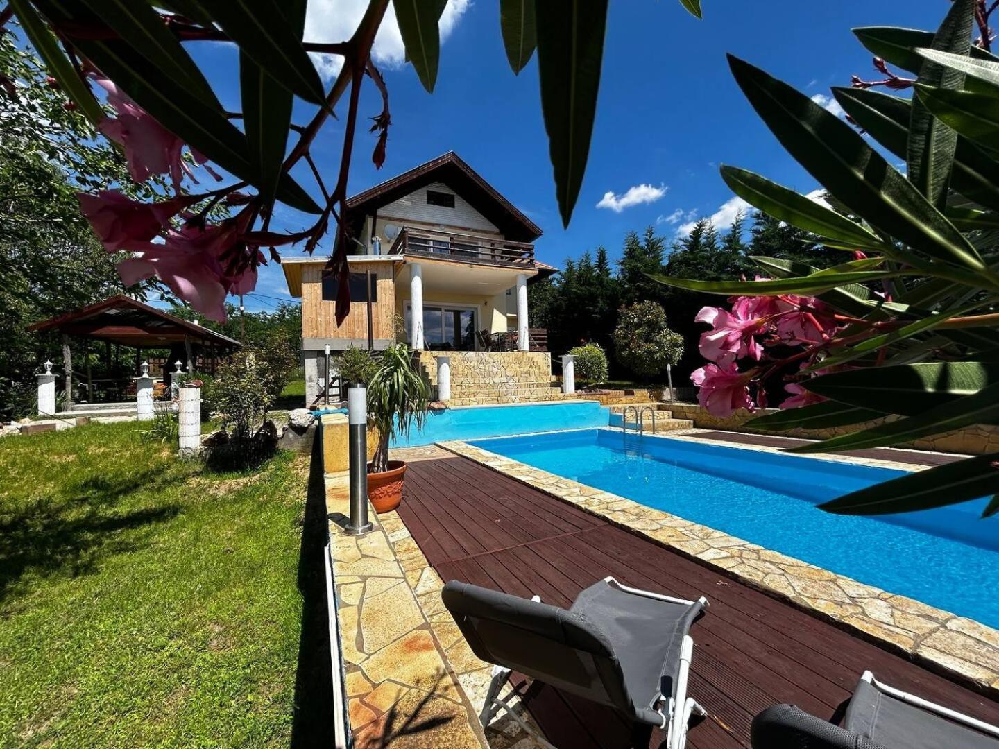 Villa Somlyó Fot Exterior foto